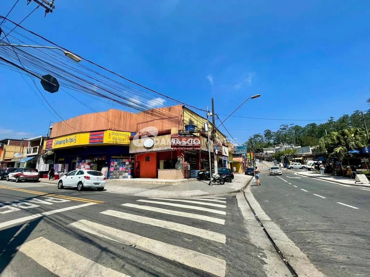 Prédio comercial no Jardim Santo André