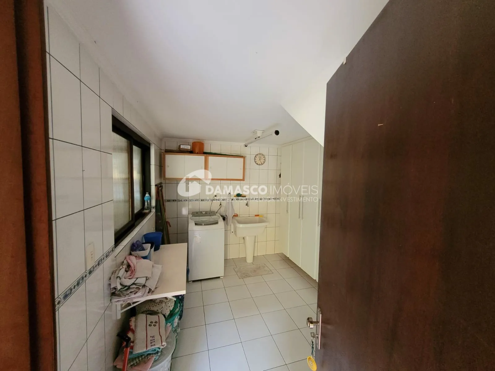 Sobrado à venda 3 Quartos, 1 Suite, 5 Vagas, 297M², Sítio da Figueira, São Paulo - SP