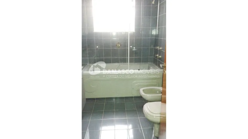 Sobrado à venda 4 Quartos, 4 Suites, 9 Vagas, 800M², Campestre, Santo André - SP