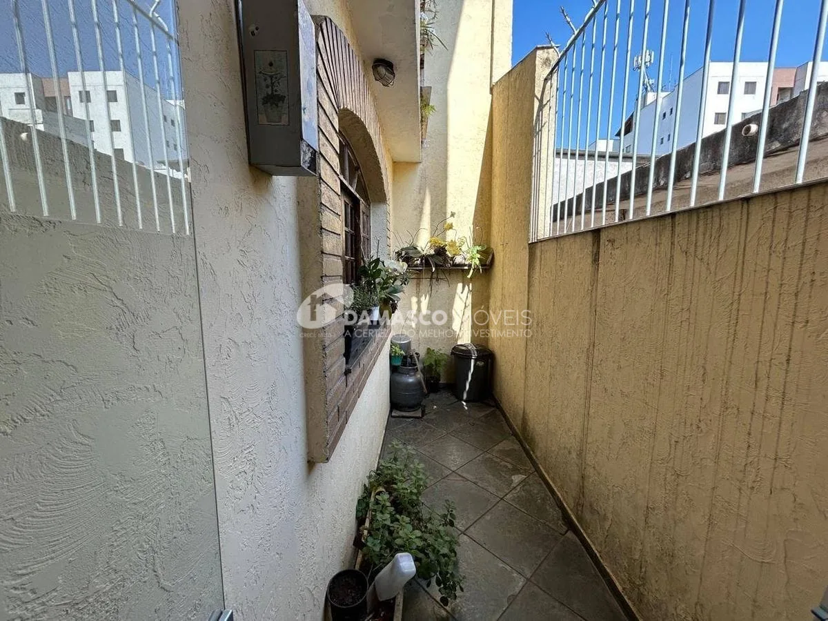 Sobrado a venda, 3 dorm, 4 vagas