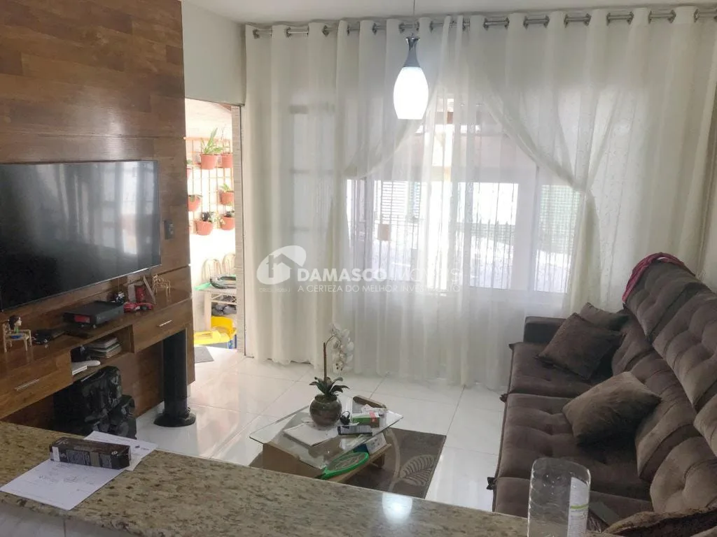 Sobrado à venda 1 Quarto, 1 Suite, 3 Vagas, 254M², Nova Gerty, São Caetano do Sul - SP