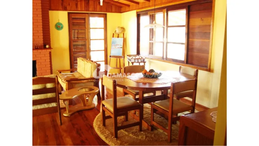 Casa à venda 2 Quartos, 1 Suite, 2 Vagas, 177M², Não informado, Cesário Lange - SP