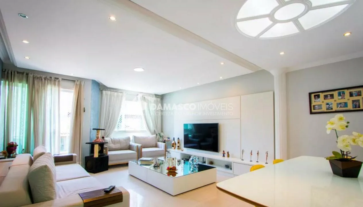 Sobrado à venda 3 Quartos, 1 Suite, 4 Vagas, 207M², Campestre, Santo André - SP