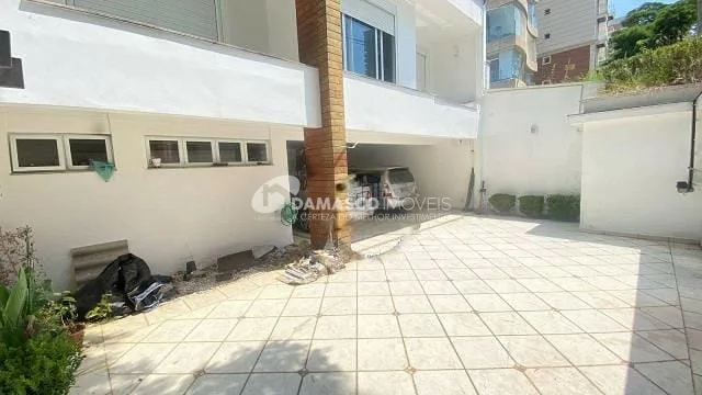 Sobrado à venda 3 Quartos, 3 Suites, 5 Vagas, 380M², Jardim, Santo André - SP