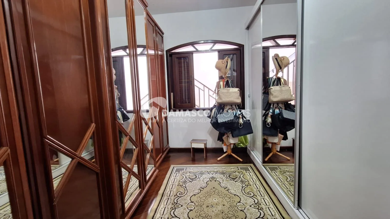 Casa para Venda 3 Quartos, 1 Suite, 4 Vagas, Cerâmica, São Caetano do Sul - SP
