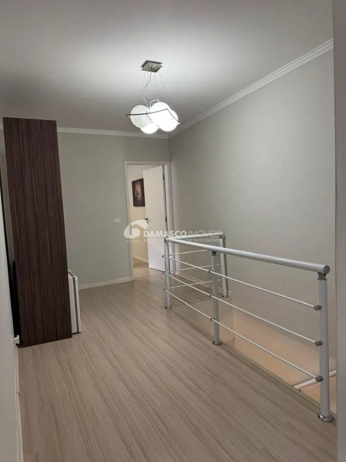 SOBRADO COM ESPAÇO GOURMET NO BAIRRO OLÍMPICO