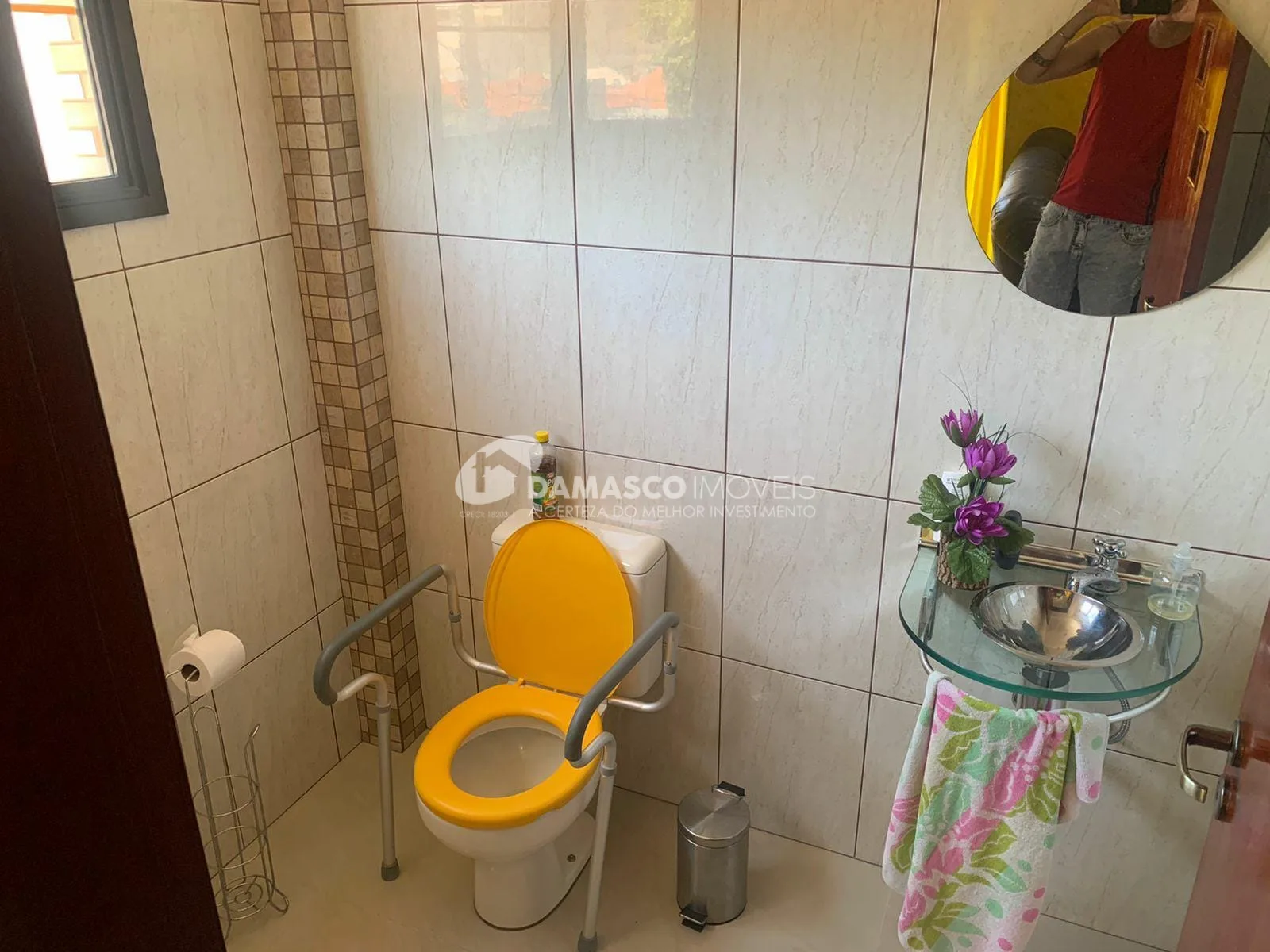Sobrado à venda 3 Quartos, 1 Suite, 6 Vagas, 252M², Cerâmica, São Caetano do Sul - SP