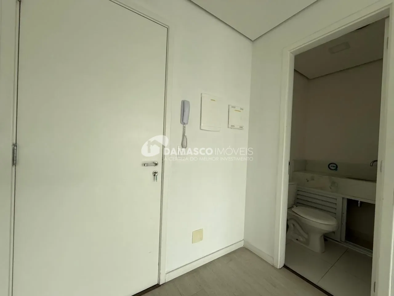 Sala Comercial com 37 m² à venda , com localização privilegiada, no Centro de São Caetano do Sul, SP
