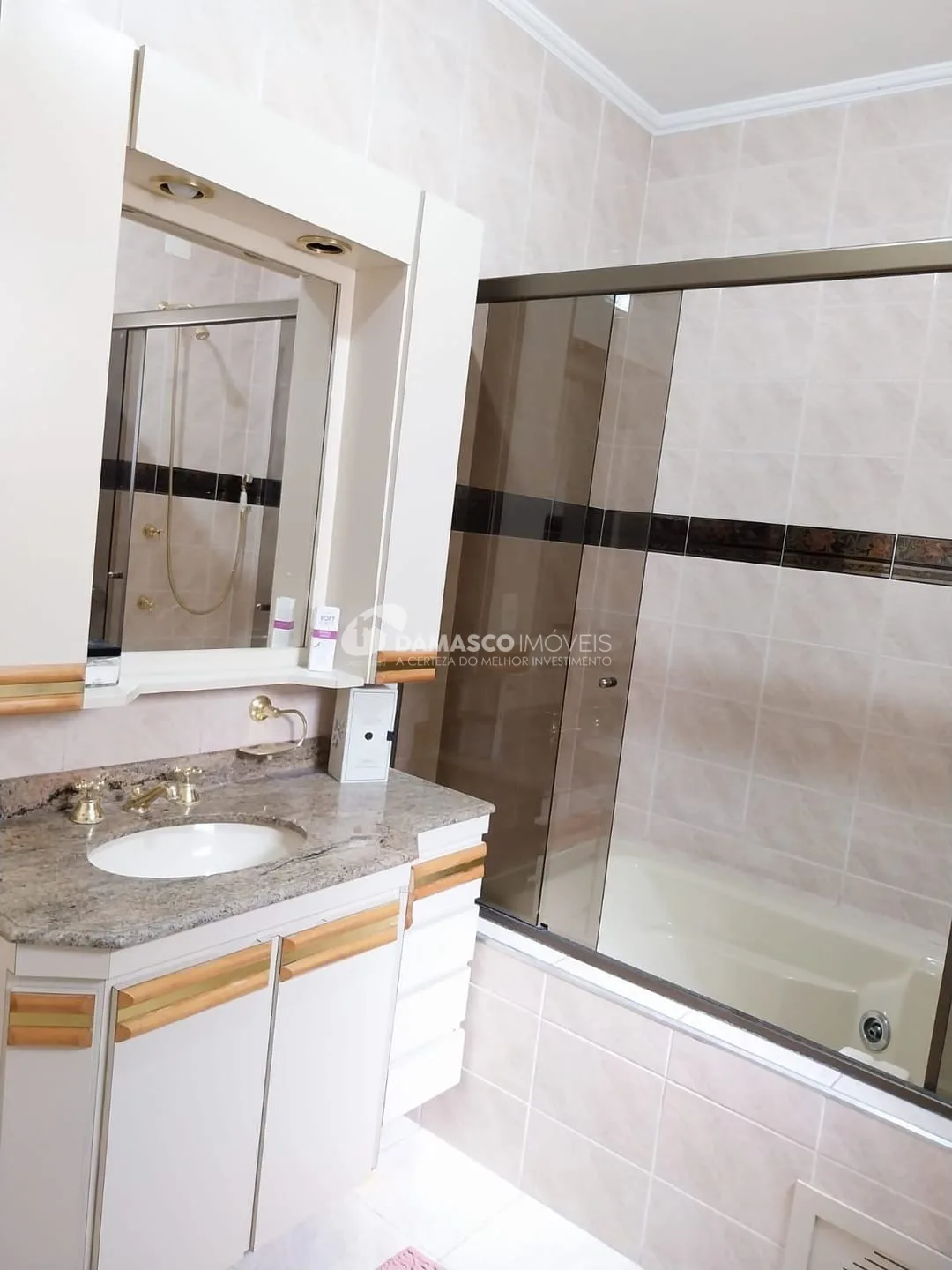 Sobrado à venda com edícula 4 dorm, 4 vagas, Jardim Las Vegas, Santo André, SP