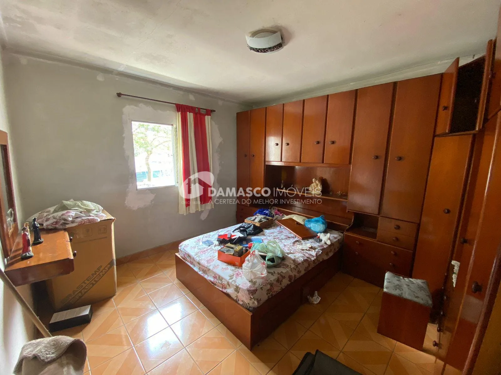 Casa à venda 1 Quarto, 1 Vaga, Olímpico, São Caetano do Sul - SP