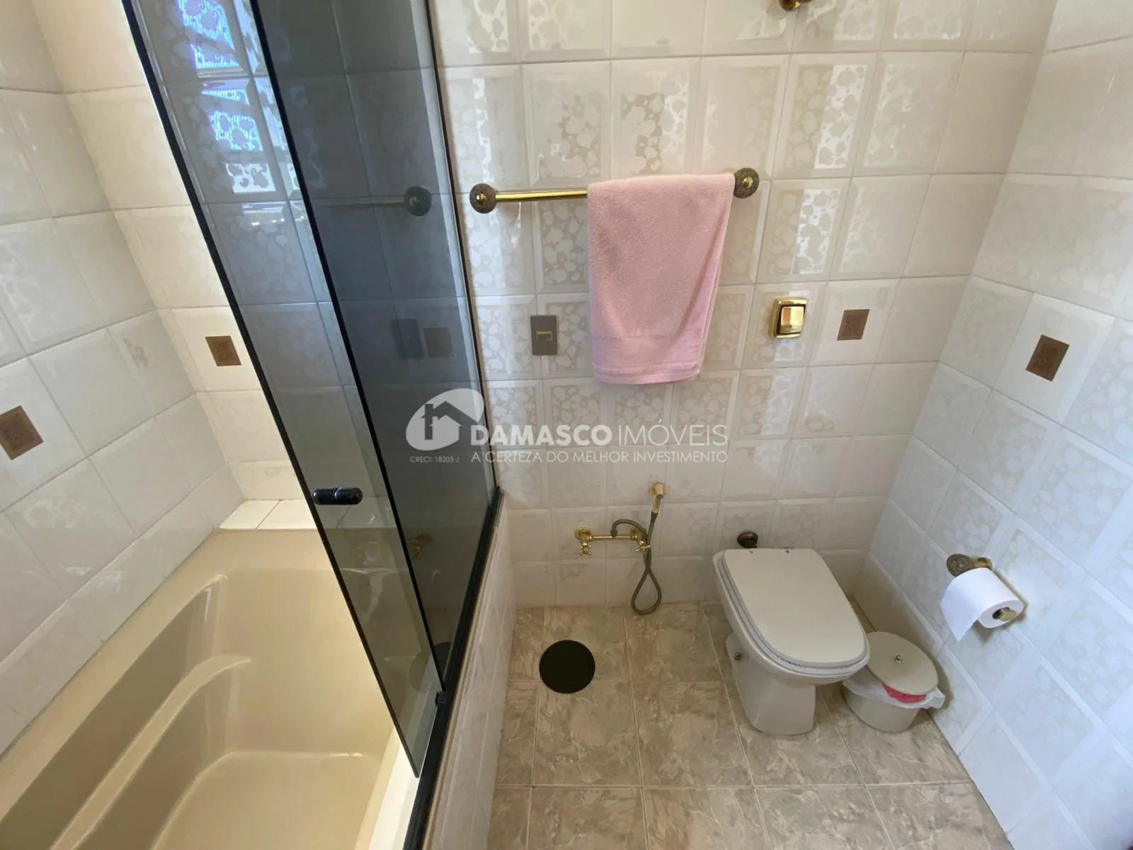Sobrado à venda 3 Quartos, 1 Suite, 2 Vagas, 195M², Vila Alpina, São Paulo - SP