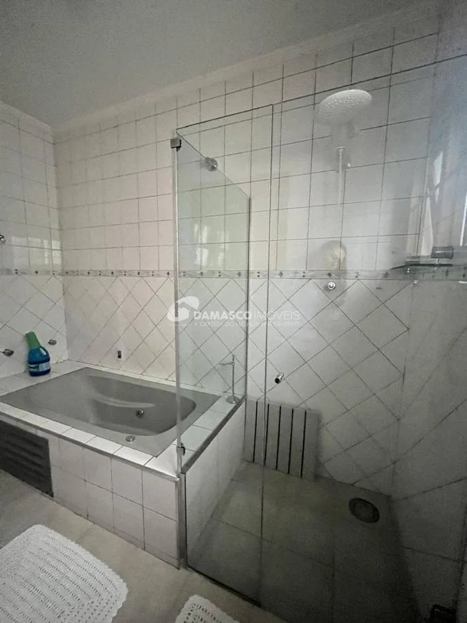 Sobrado para locação, 4 suítes, 5 vagas, Campestre, Santo André, SP
