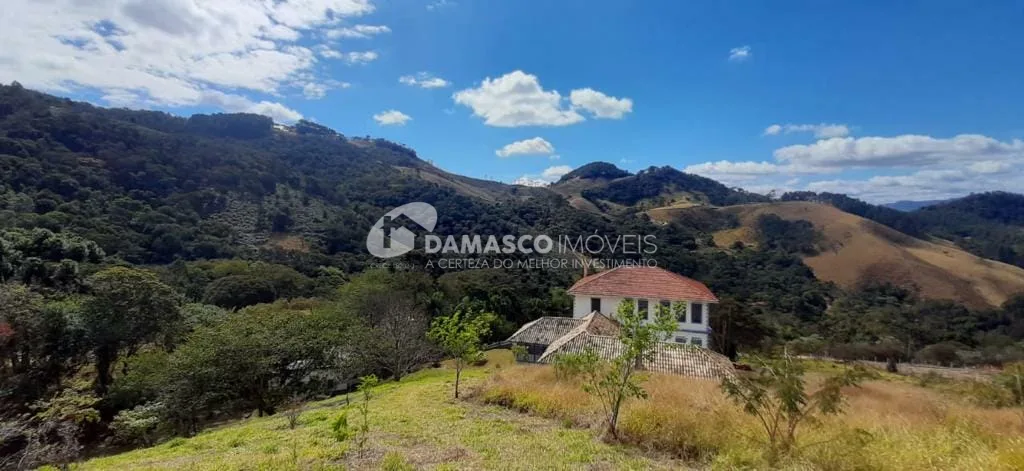 Casa à venda 6 Quartos, 6 Suites, Dos Pires, Sapucaí Mirim - MG