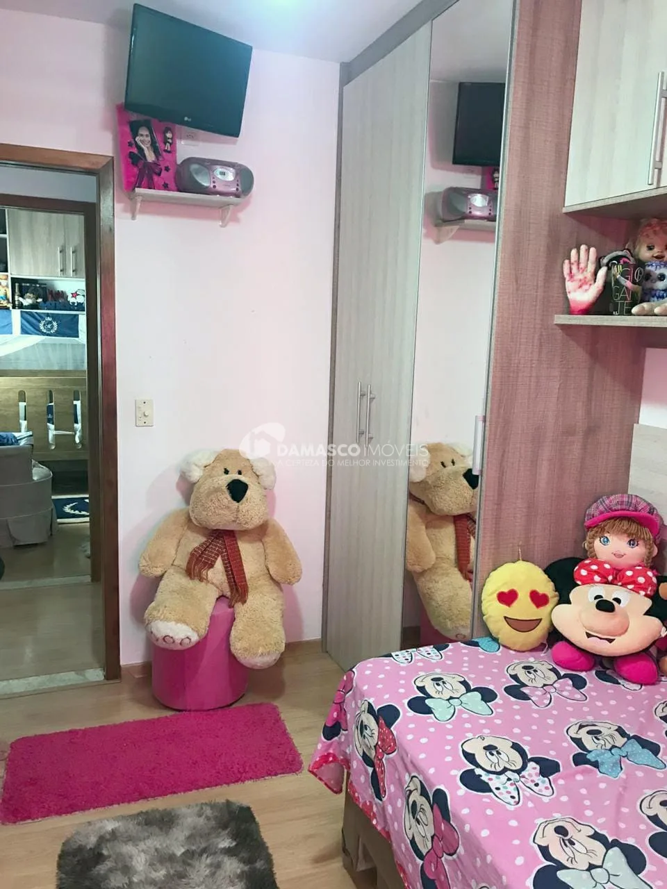 Sobrado à Venda 3 Quartos, 3 Suites, 6 Vagas, Nova Gerty, São Caetano do Sul - SP