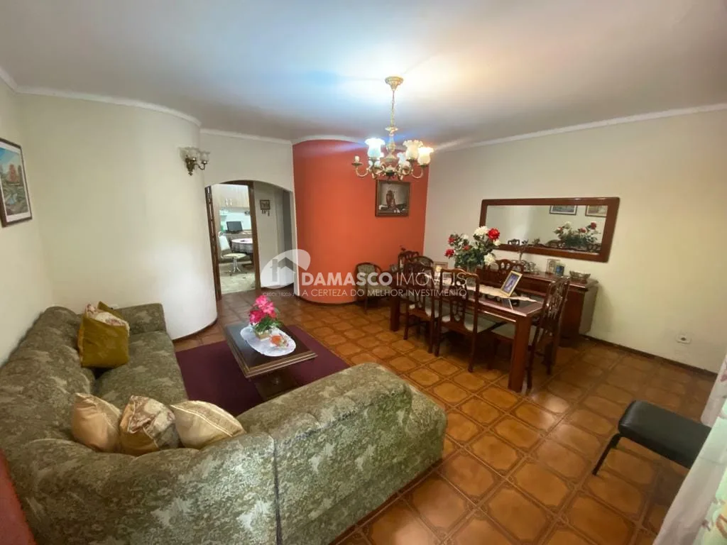 Casa à venda 2 Quartos, 3 Vagas, 258M², Campestre, Santo André - SP