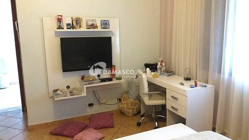 Sobrado à venda 3 Quartos, 1 Suite, 5 Vagas, 239M², Osvaldo Cruz, São Caetano do Sul - SP