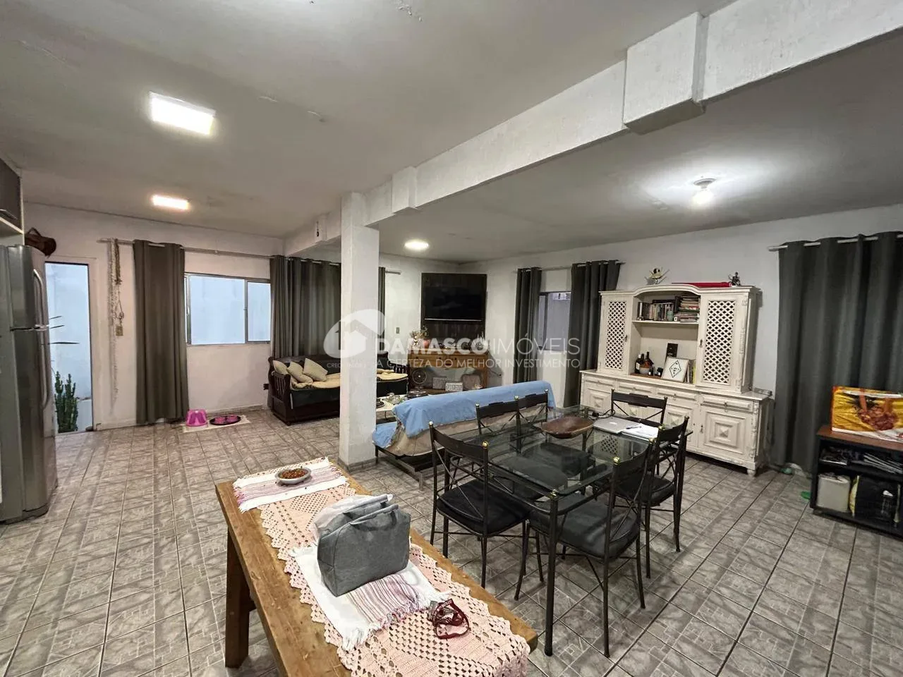 Sobrado à venda no Santa Paula | 176 m² | 2 dormitórios | 1 suíte | 4 vagas