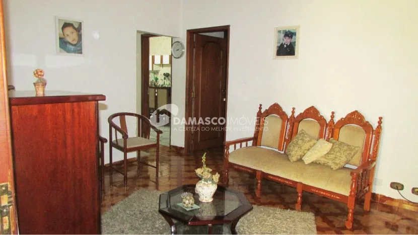 Casa à venda 2 Quartos, 4 Vagas, 228M², Vila Aquilino, Santo André - SP
