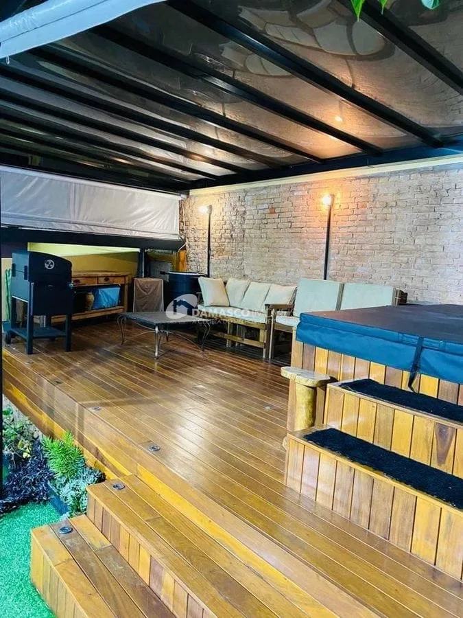 Sobrado à venda 4 Quartos, 3 Suites, 5 Vagas, Olímpico, São Caetano do Sul - SP