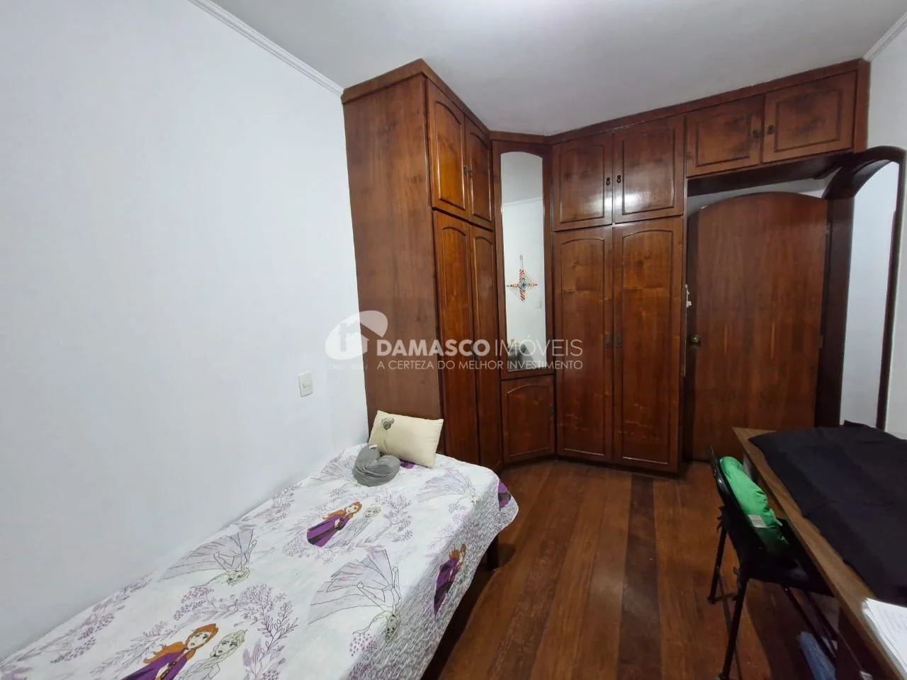Sobrado à Venda no Barcelona, São Caetano do Sul | 3 Dormitórios | 1 Suíte | 3 Vagas