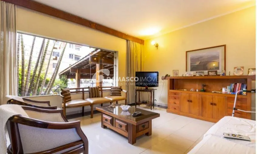 Sobrado à venda 3 Quartos, 1 Suite, 3 Vagas, 450M², Santa Paula, São Caetano do Sul - SP
