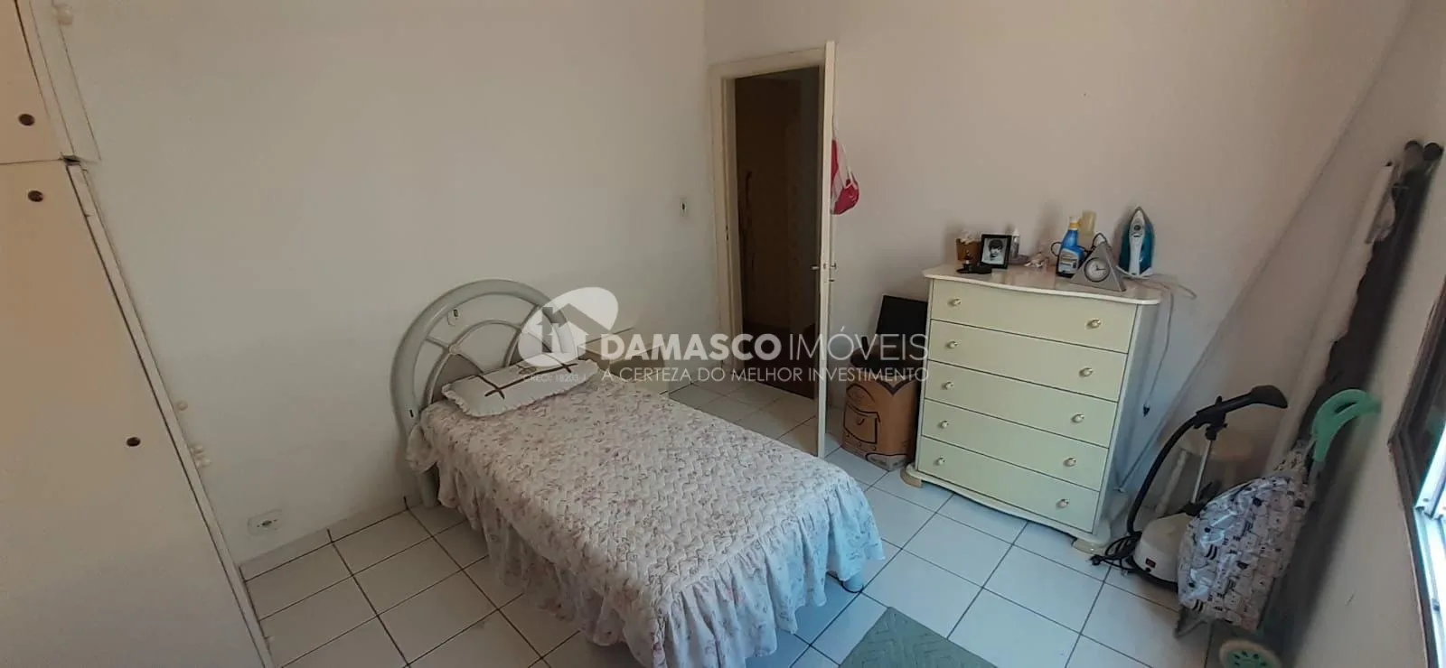 Casa à venda 2 Quartos, 8 Vagas, 150M², Utinga, Santo André - SP