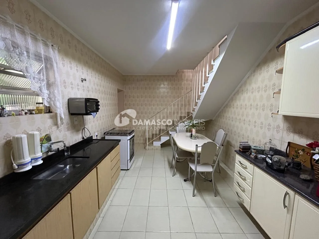 Casa padrão com 108 m² de área útil à Venda, com fácil acesso à via Anchieta,  na Vila Vermelha, São Paulo, SP