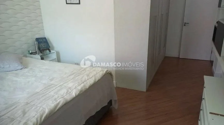 Sobrado à venda 3 Quartos, 1 Suite, 3 Vagas, 212M², Vila Valparaíso, Santo André - SP