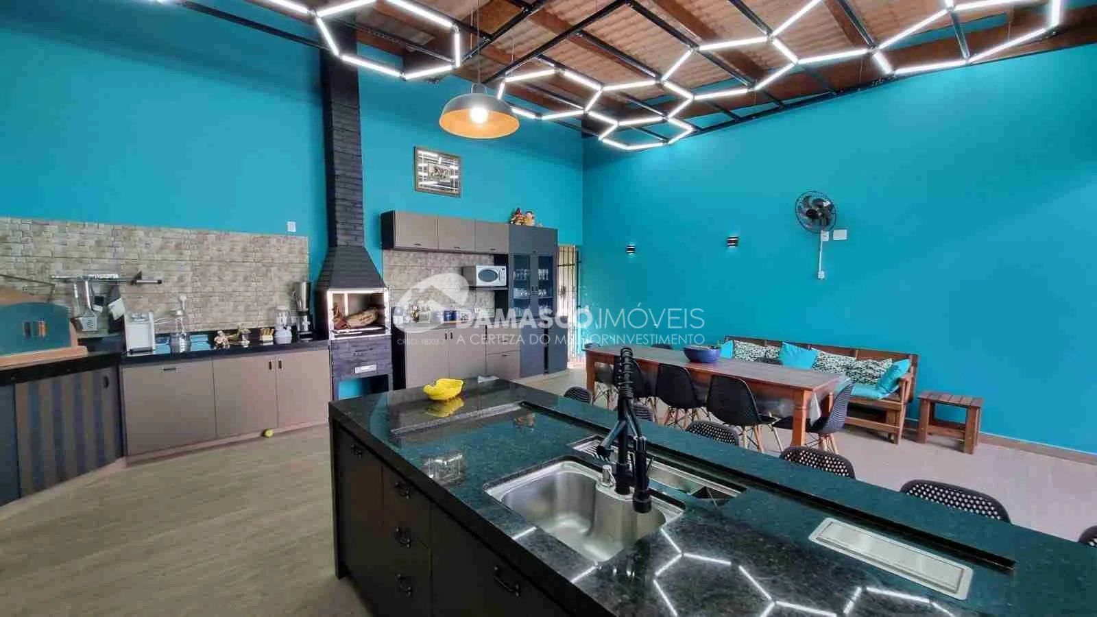 Casa de alto padrão à venda no Osvaldo Cruz | 442 m² | 3 dormitórios | Piscina | 4 vagas