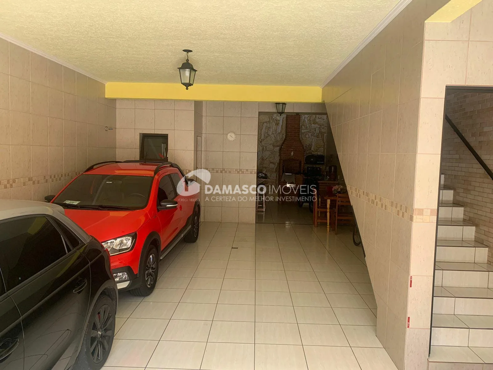 Sobrado à venda 3 Quartos, 1 Suite, 6 Vagas, 252M², Cerâmica, São Caetano do Sul - SP