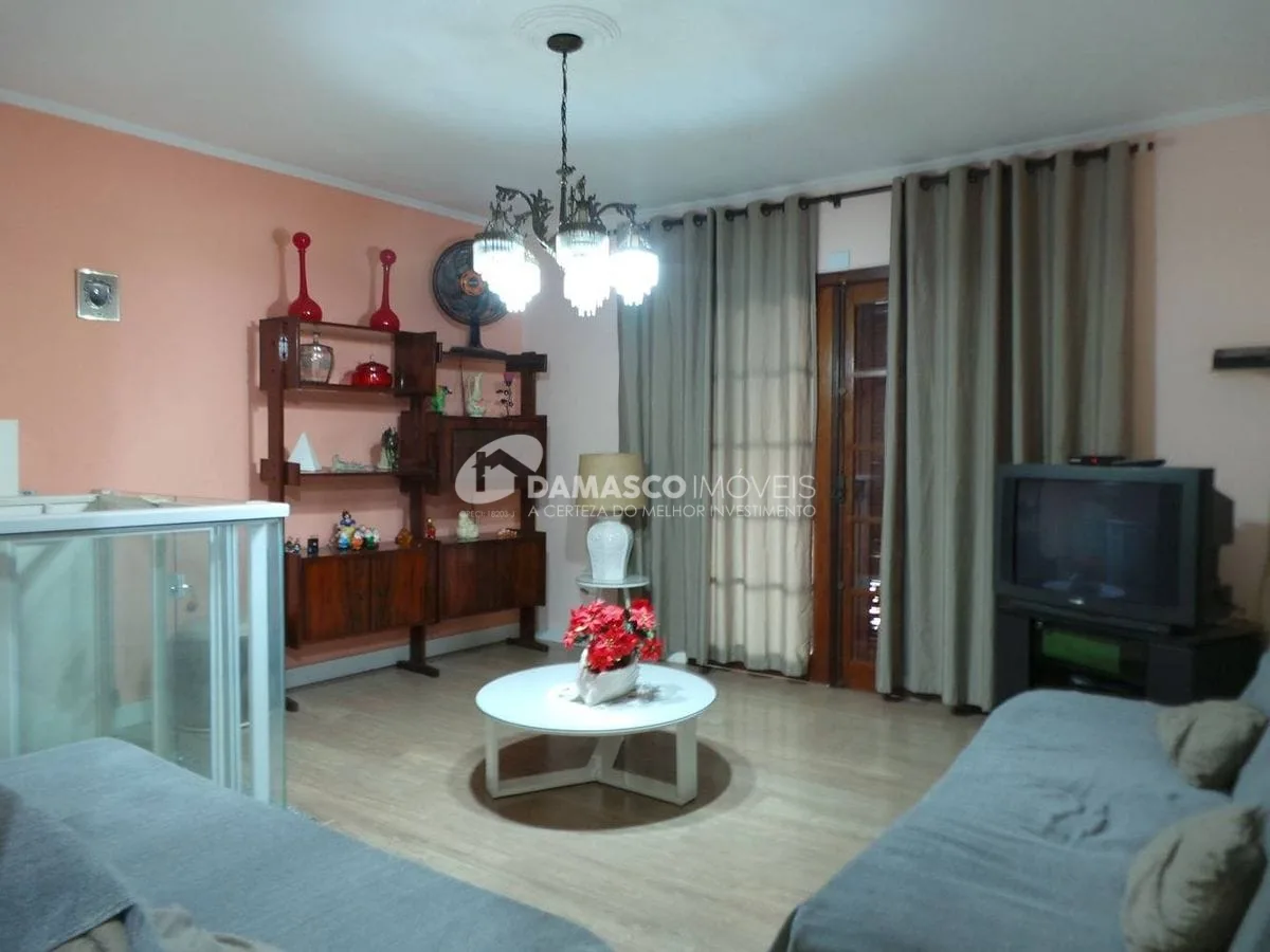 Prédio Residencial e Comercial no Bairro Santa Maria em Santo André