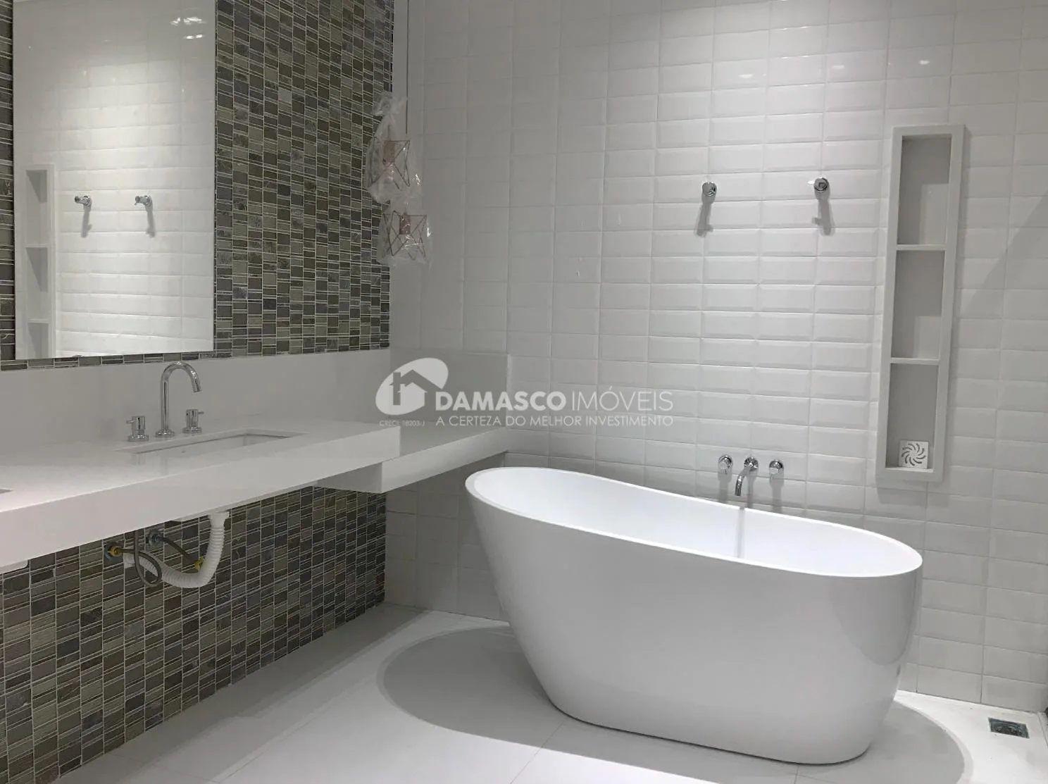 Sobrado à venda 3 Quartos, 3 Suites, 3 Vagas, 260M², Santa Maria, São Caetano do Sul - SP
