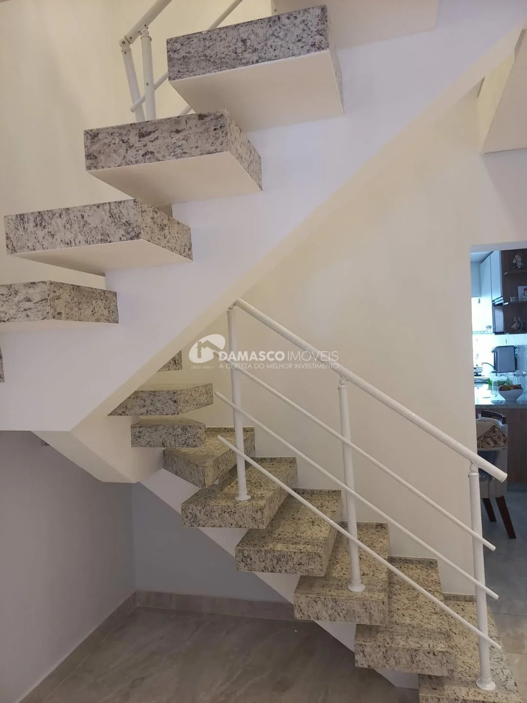 Sobrado à venda 2 Quartos, 2 Suites, 1 Vaga, 167M², Mauá, São Caetano do Sul - SP