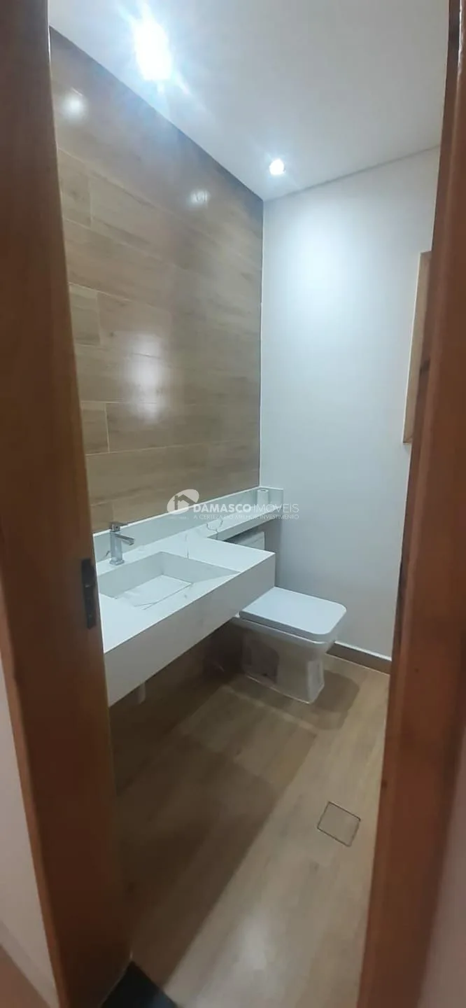 Sobrado à venda 3 Quartos, 2 Vagas, 250M², Vila Monumento, São Paulo - SP