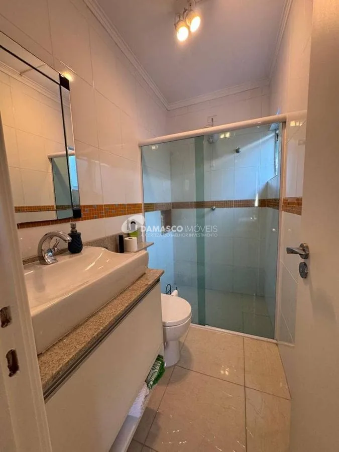 SOBRADO COM ESPAÇO GOURMET NO BAIRRO OLÍMPICO
