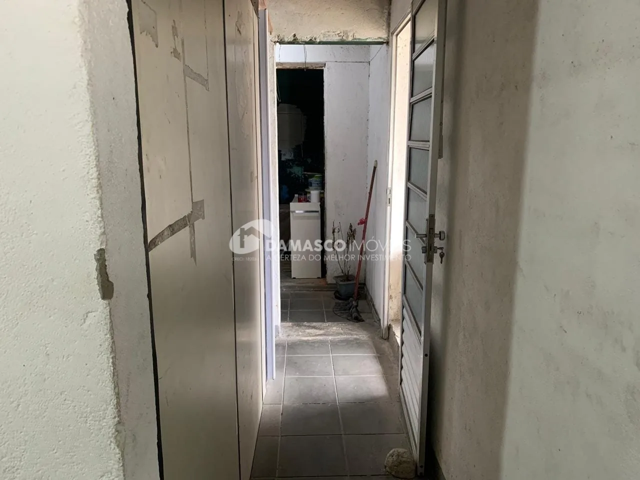 Galpão à Venda na Vila Califórnia, São Paulo | Terreno de 500 m² | Entradas Independentes