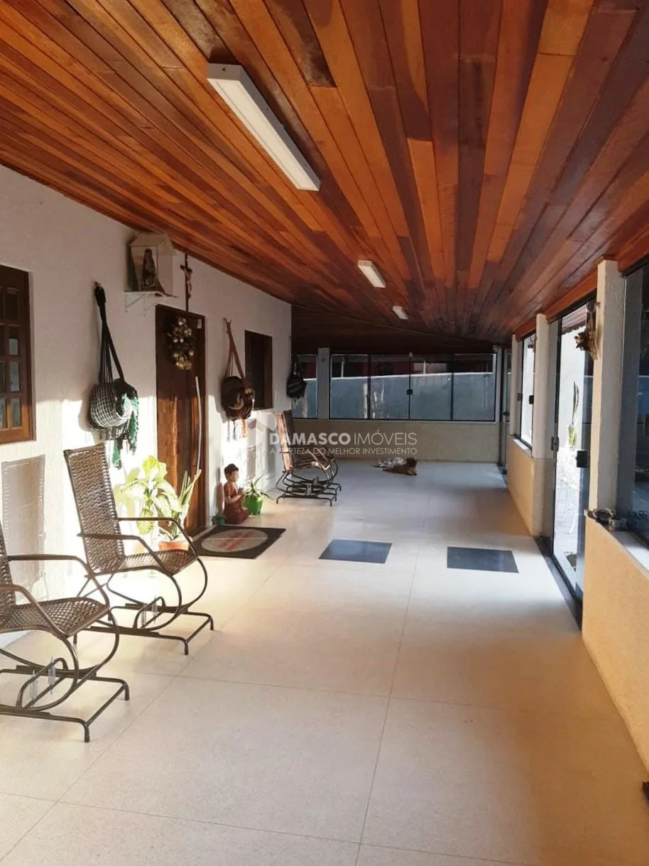 Chácara à venda 4 Quartos, 3 Suítes, 10 Vagas, Horto F Dois, Mairinque - SP