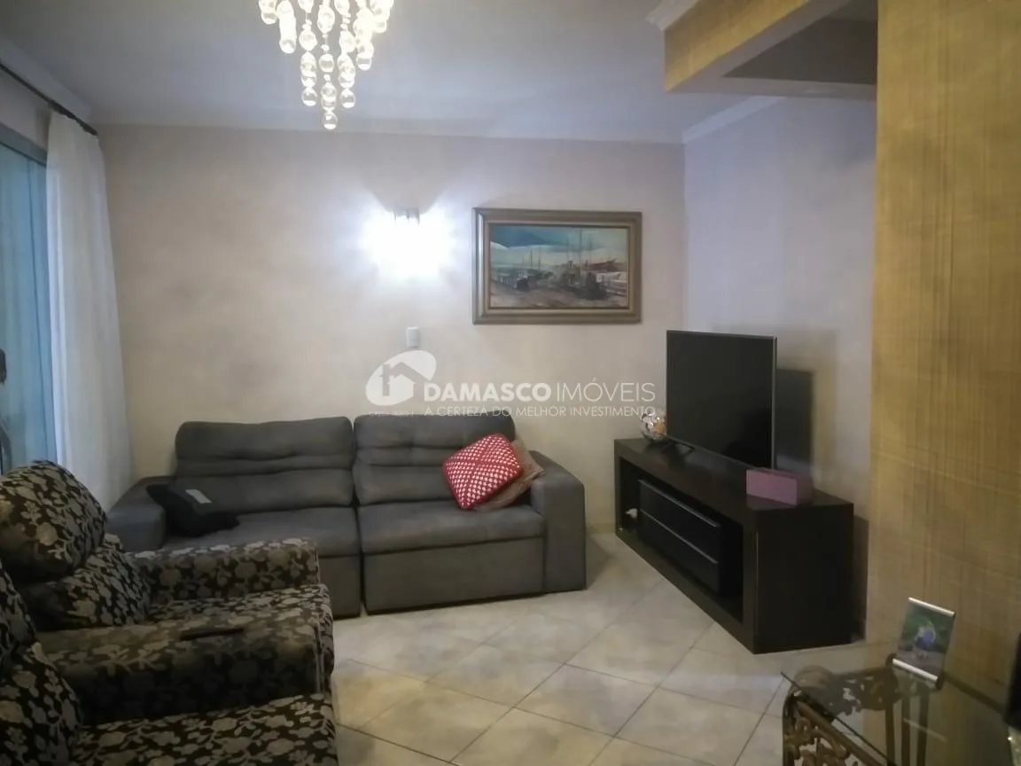 Sobrado à venda 3 Quartos, 2 Vagas, Rudge Ramos, São Bernardo do Campo - SP