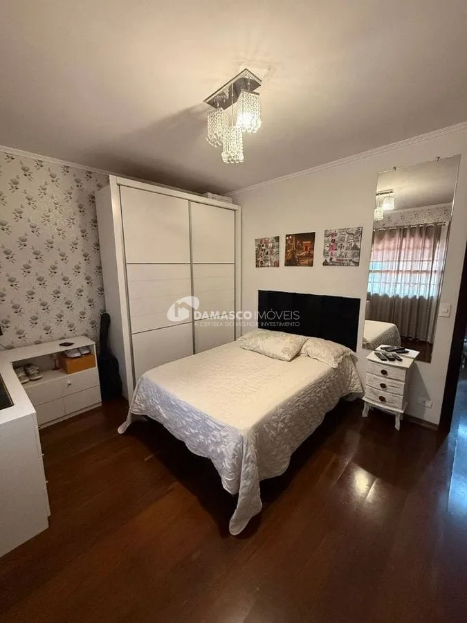 Sobrado à venda 3 Quartos, 1 Suite, 2 Vagas, 204M², Sítio da Figueira, São Paulo - SP