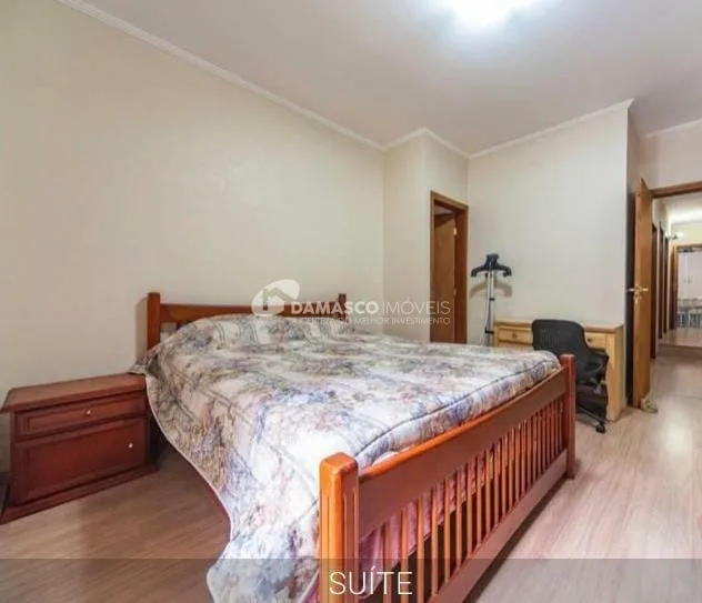 Casa à venda 3 Quartos, 1 Suite, 3 Vagas, 220M², Barcelona, São Caetano do Sul - SP