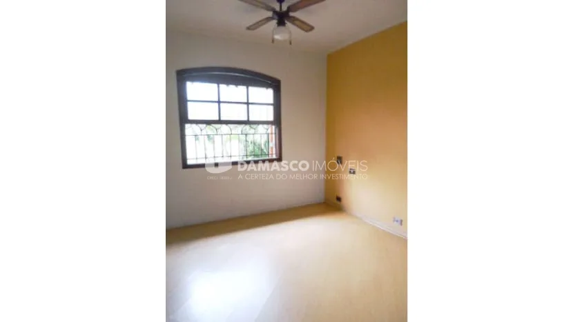 Sobrado à venda 3 Quartos, 1 Suite, 4 Vagas, 140M², Jardim São Caetano, São Caetano do Sul - SP