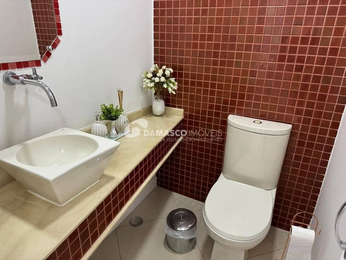 Penthouse, 2 dorm, 1 suíte e sala com sacada