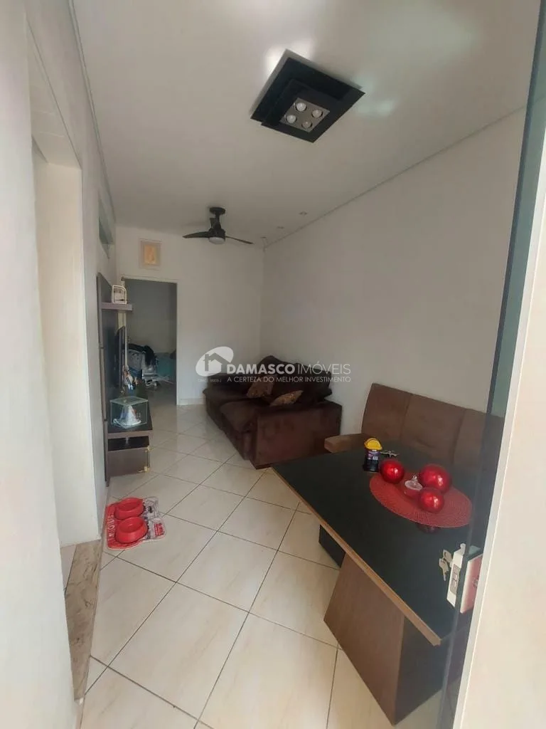 Sobrado à venda 3 Quartos, 1 Suite, 4 Vagas, 383M², Cerâmica, São Caetano do Sul - SP