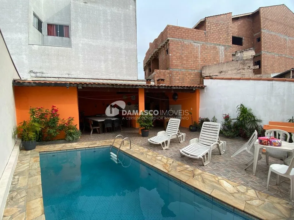 Casa à venda 2 Quartos, 1 Suite, 2 Vagas, 178M², Campestre, Santo André - SP