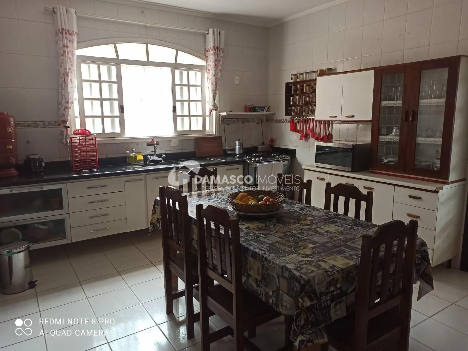Sobrado à venda 5 Quartos, 2 Suites, 4 Vagas, Jardim Virgínia, Guarujá - SP