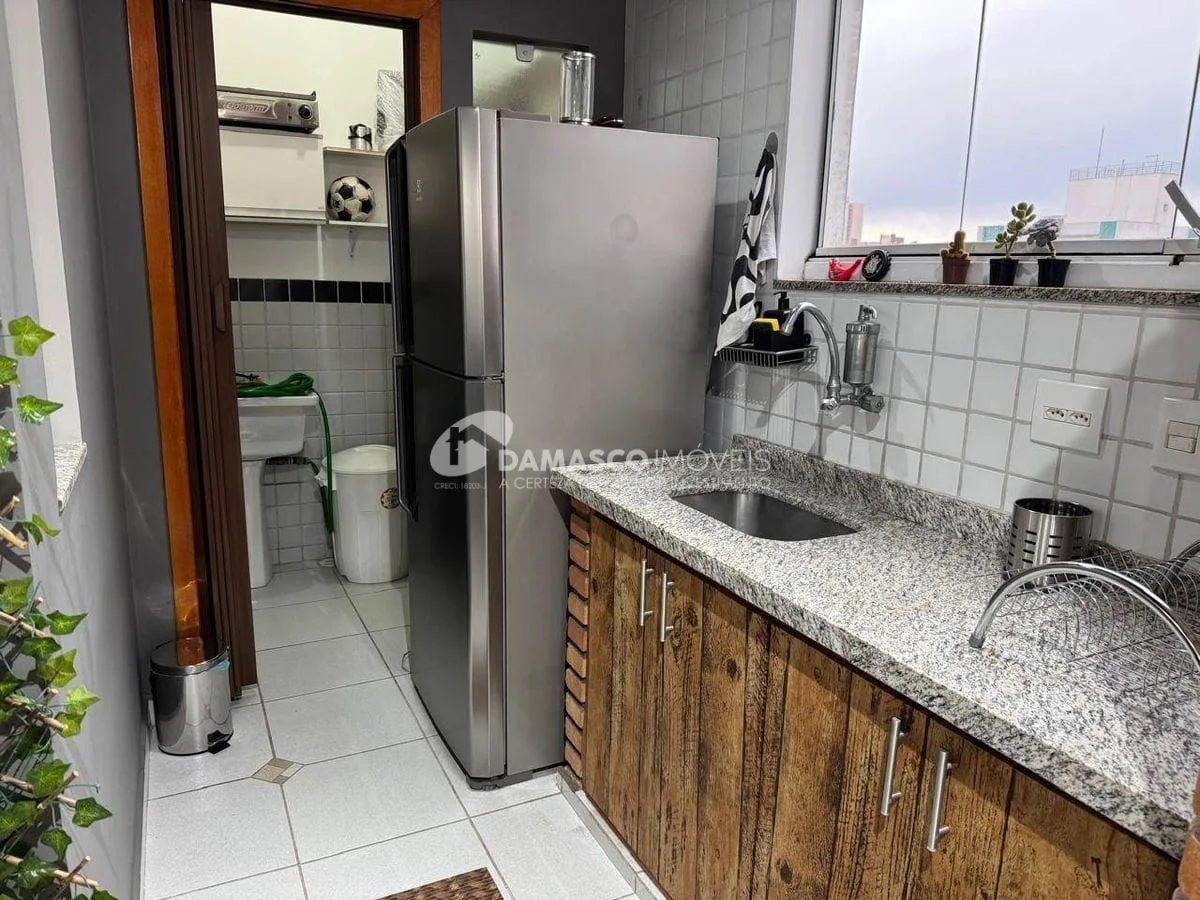 Penthouse, 2 dorm, 1 suíte e sala com sacada