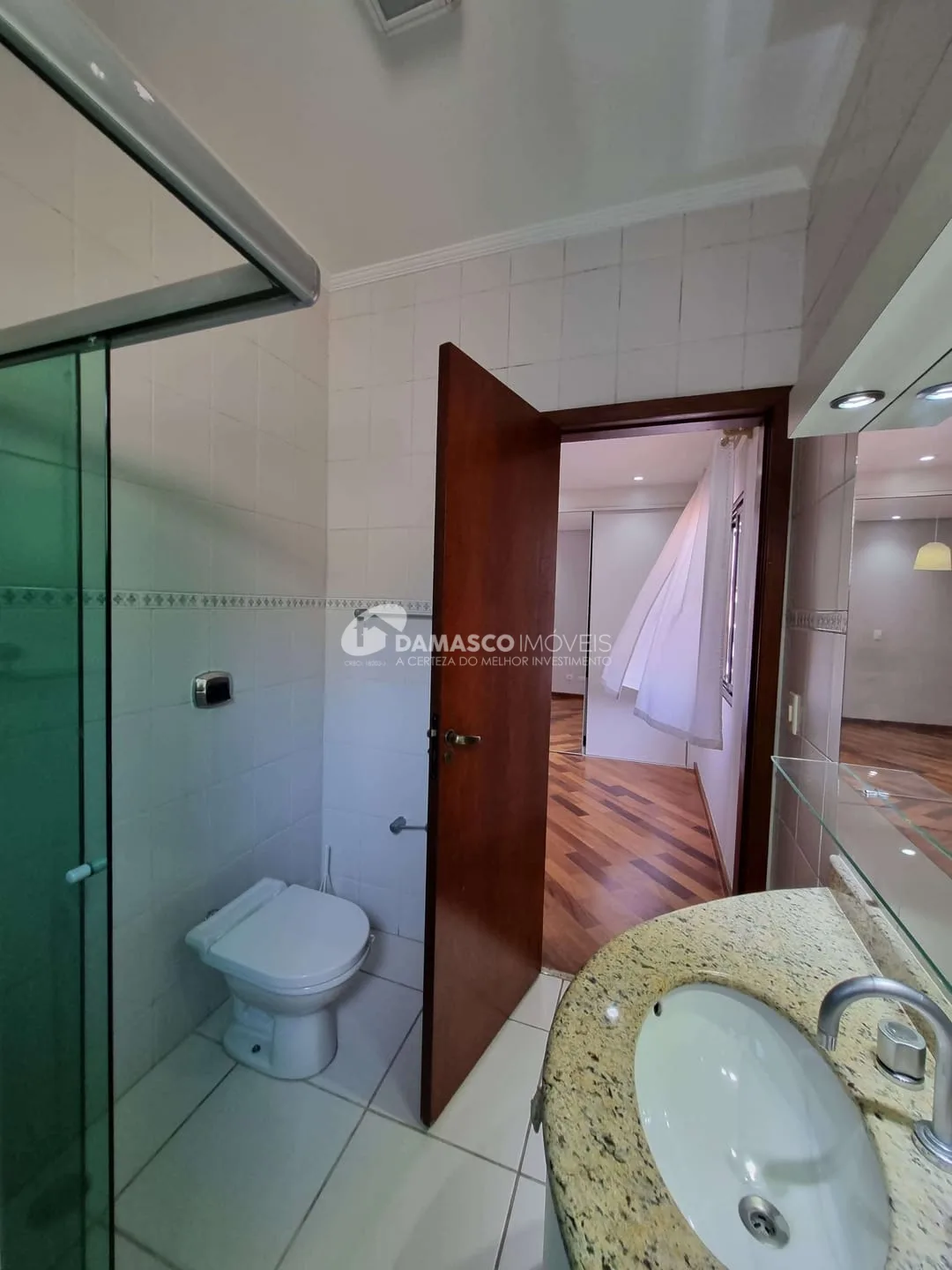 Sobrado à venda 3 Quartos, 3 Suites, 4 Vagas, 221M², Olímpico, São Caetano do Sul - SP