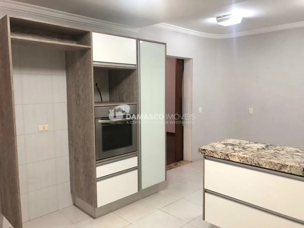 Sobrado à venda 3 Quartos, 3 Suítes, 4 Vagas, 350 m², Vila Floresta, Santo André - SP