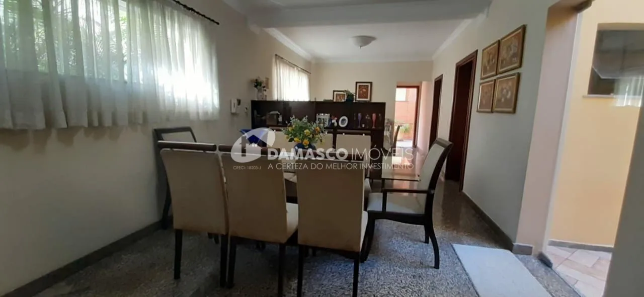 Sobrado à venda 3 Quartos, 2 Suites, 6 Vagas, 780M², Osvaldo Cruz, São Caetano do Sul - SP