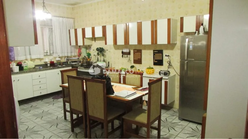 Casa à venda 2 Quartos, 4 Vagas, 228M², Vila Aquilino, Santo André - SP